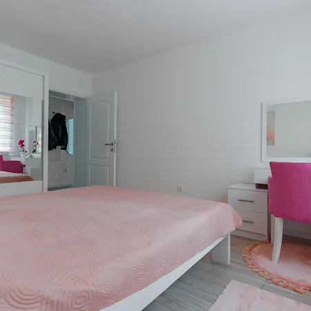 Apartment Mona Visoko
