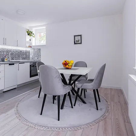 Apartment Mona Visoko