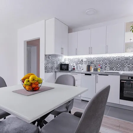 Mona Apartment *